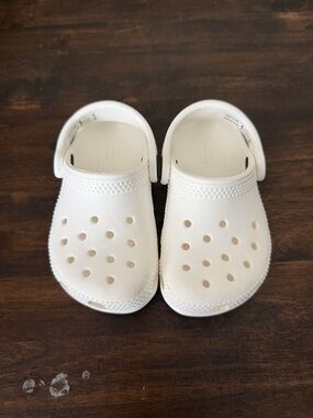 CROCS Kids White Classic Clog with Vent Holes and Heel Strap
